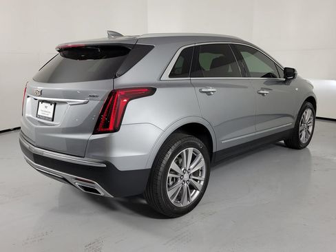 Used 2024 Cadillac XT5 Premium Luxury FWD image 3