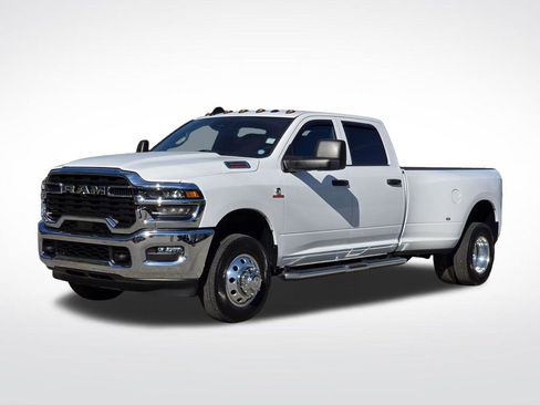 Used 2025 RAM 3500 Tradesman w/ Chrome Appearance Group AWD/4WD image 2