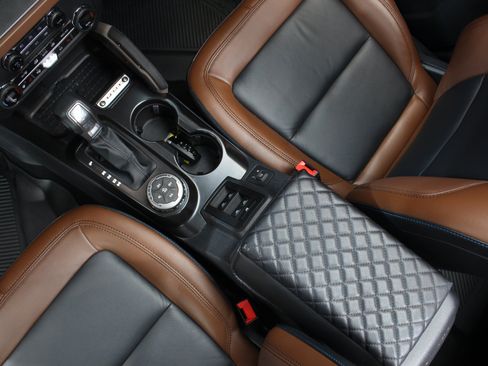 Used 2024 Ford Bronco Outer Banks AWD/4WD image 40