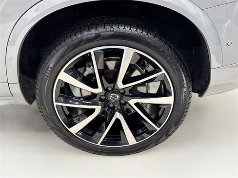 Used 2024 Volvo XC90 B6 Ultimate image 33