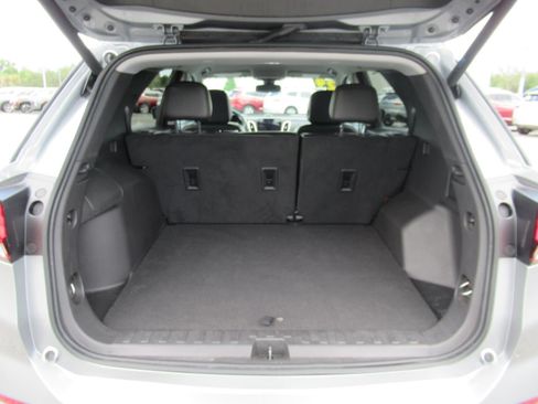 Used 2024 Chevrolet Equinox Premier FWD image 33