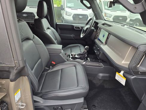 New 2026 Ford Bronco Outer Banks AWD/4WD image 11