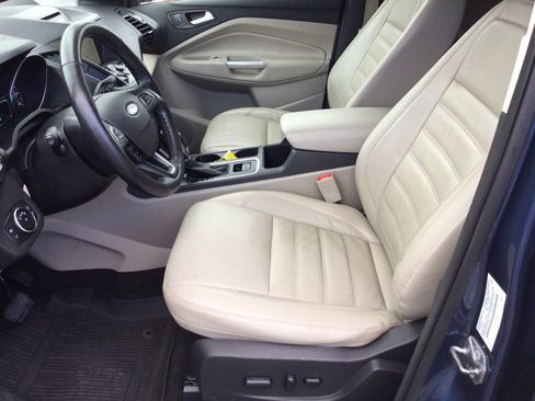 Used 2018 Ford Escape Titanium w/ Ford Safe & Smart Package AWD/4WD image 20