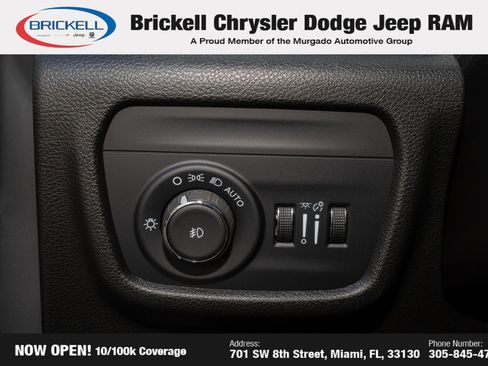 Used 2025 Jeep Grand Cherokee Limited image 27