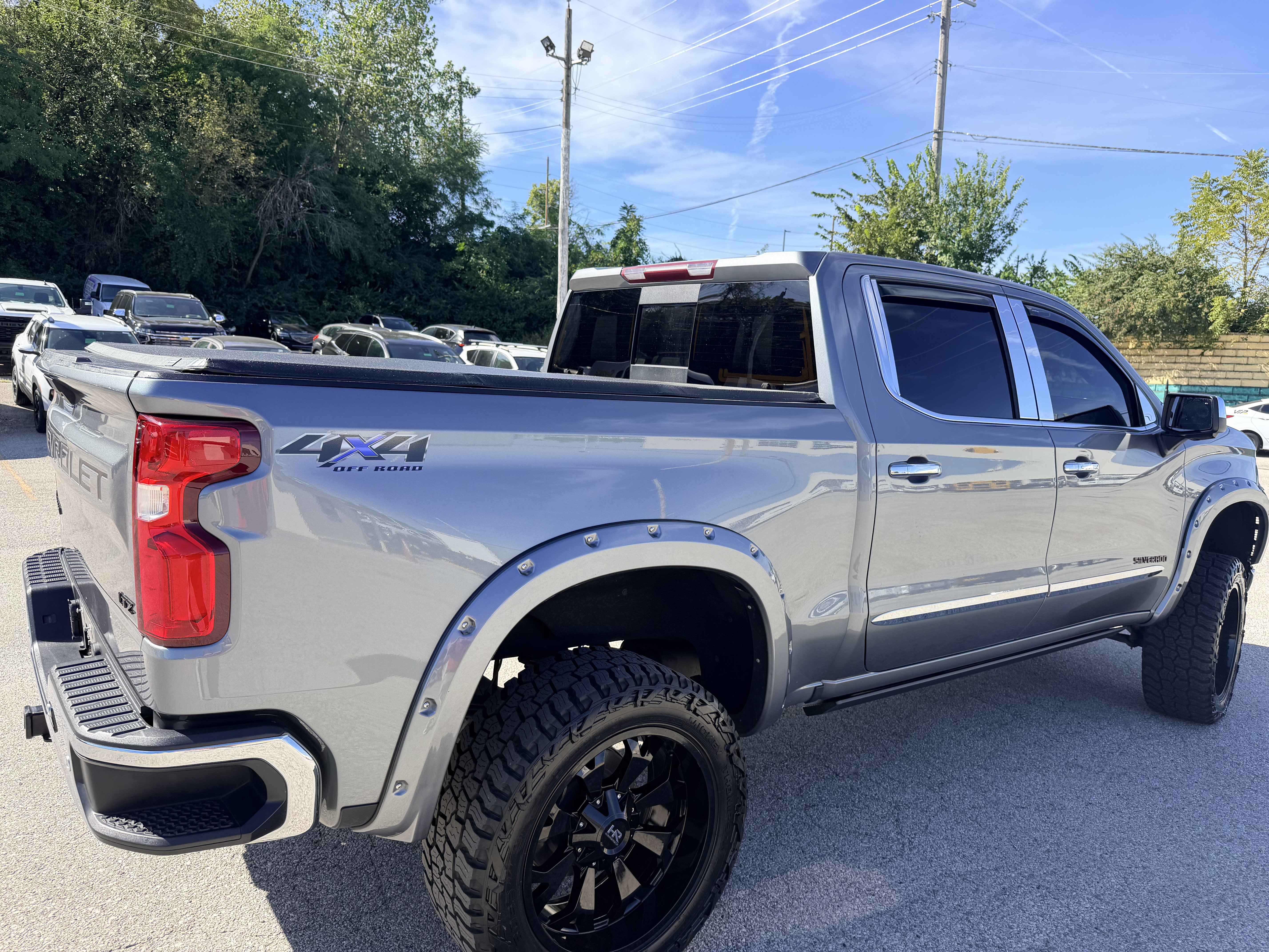 Used 2021 Chevrolet Silverado 1500 LTZ AWD/4WD image 7