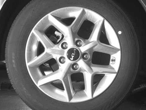 Used 2025 Kia Soul LX w/ LX Technology Package FWD image 15
