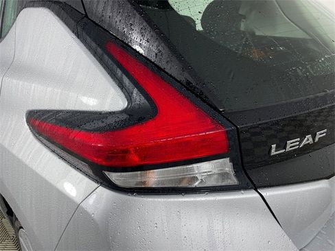 Used 2020 Nissan Leaf S w/ S Charge Package image 19