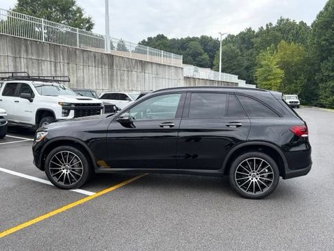 Used 2021 Mercedes-Benz GLC 300 4MATIC w/ AMG Line image 4