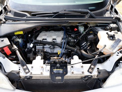 Used 2004 Oldsmobile Silhouette GL image 39