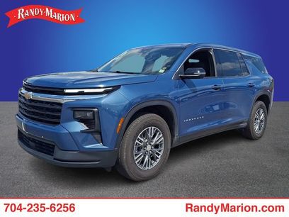 Used 2024 Chevrolet Traverse LS