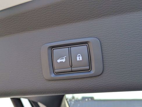 New 2026 Mitsubishi Outlander SEL image 14