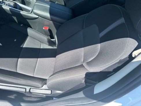 Used 2025 Nissan Sentra SV FWD image 12