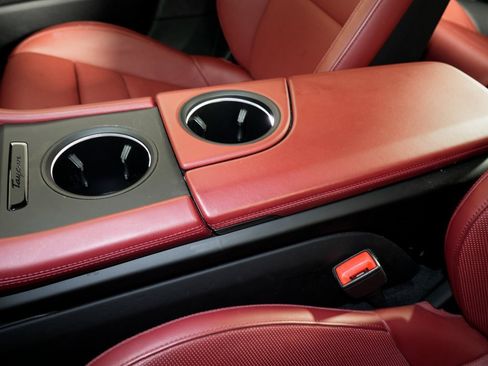 Used 2024 Porsche Taycan 4S w/ Premium Package image 33