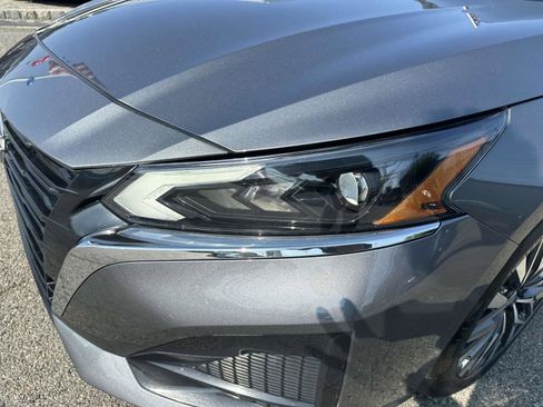 Used 2024 Nissan Altima 2.5 SV image 8
