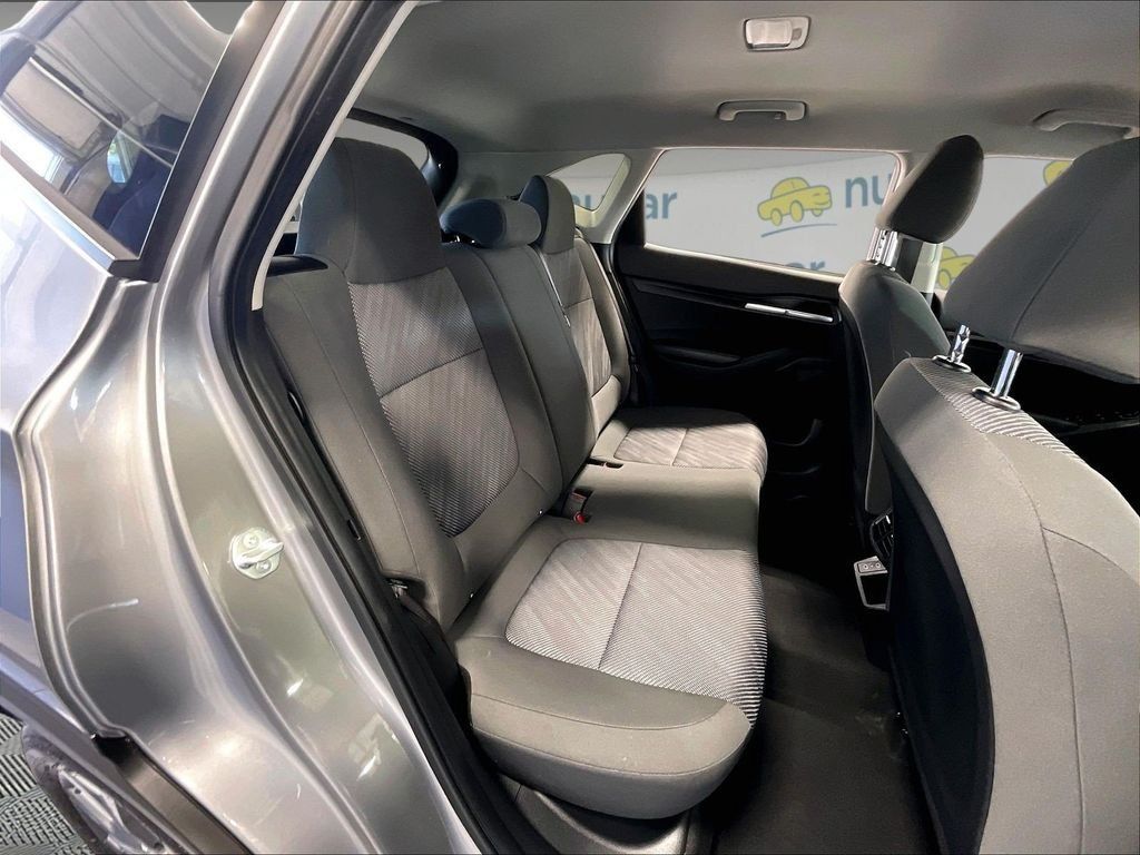Used 2024 Kia Seltos LX AWD/4WD image 16