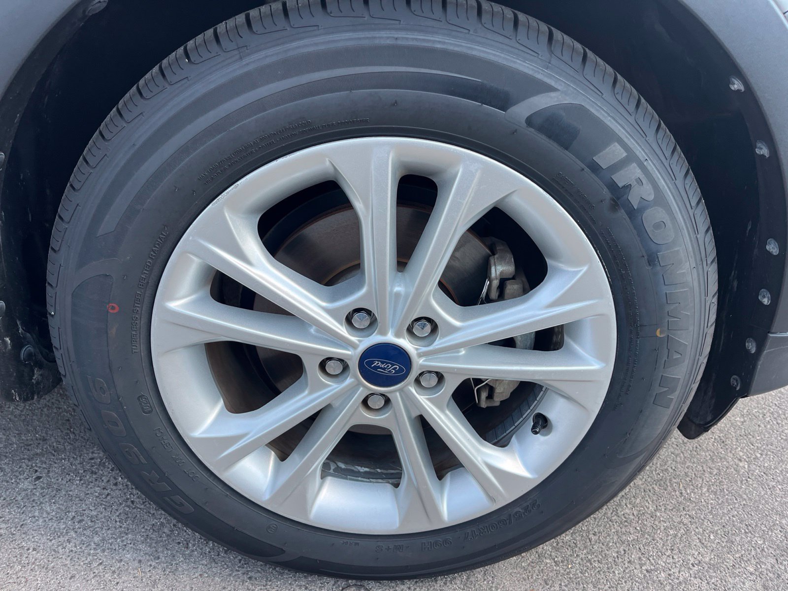 Used 2017 Ford Escape SE FWD image 10