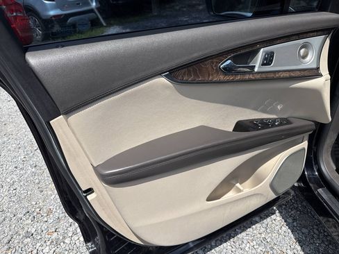 Used 2016 Lincoln MKX Reserve w/ Luxury Package FWD image 14