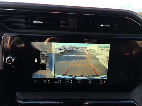 Used 2023 GMC Sierra 1500 AT4 w/ AT4 Premium Package image 25