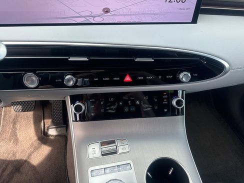 New 2026 Genesis GV70 2.5T Advanced image 15