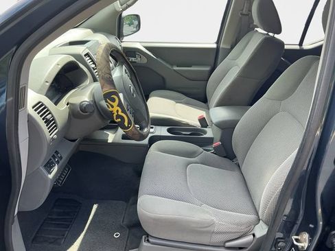 Used 2019 Nissan Frontier SV w/ Value Truck Package AWD/4WD image 11