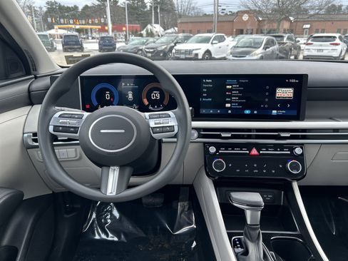 New 2026 Hyundai Tucson SEL image 19