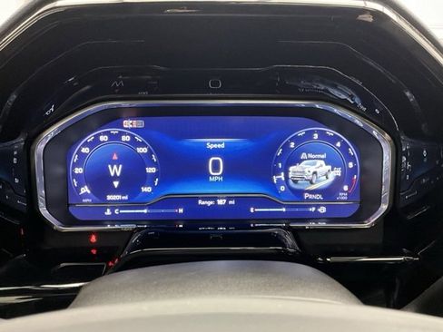 Used 2024 Chevrolet Silverado 3500 High Country w/ High Country Premium Package image 10