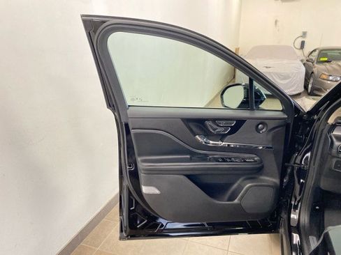 Certified 2023 Lincoln Corsair AWD w/ Equipment Group 102A image 14