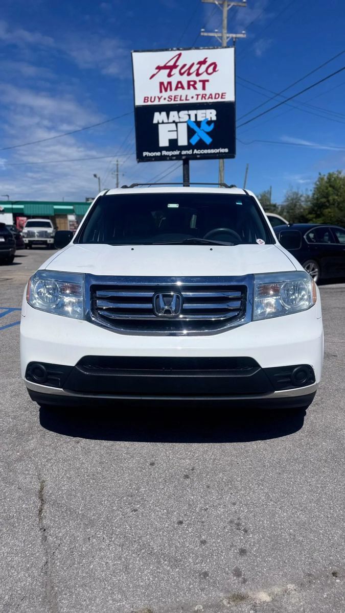 Used 2015 Honda Pilot LX image 2