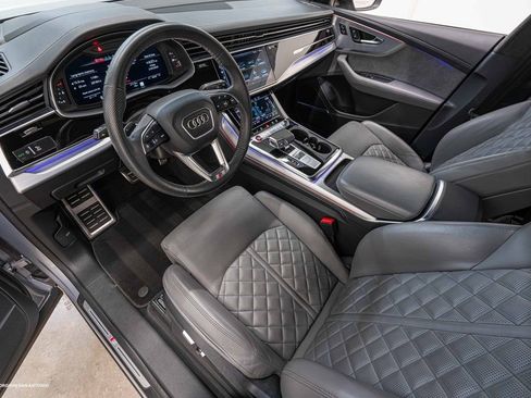 Used 2021 Audi SQ8 Prestige image 4