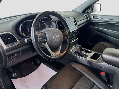 Used 2021 Jeep Grand Cherokee Laredo X AWD/4WD image 10