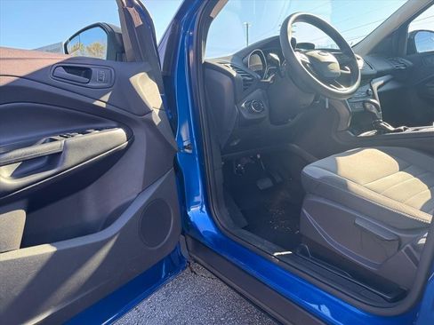 Used 2017 Ford Escape S image 13