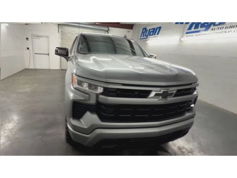 Used 2024 Chevrolet Silverado 1500 RST w/ Z71 Off-Road Package AWD/4WD image 3