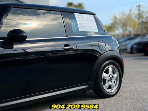 Used 2011 MINI Cooper Hardtop FWD image 5