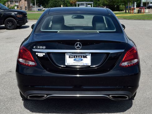 Used 2015 Mercedes-Benz C 300 Sedan image 2