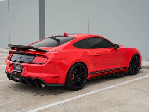 Used 2021 Ford Mustang Shelby GT500 w/ Technology Package RWD image 7