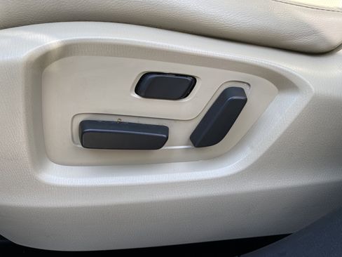 Used 2022 MAZDA CX-9 Touring image 17