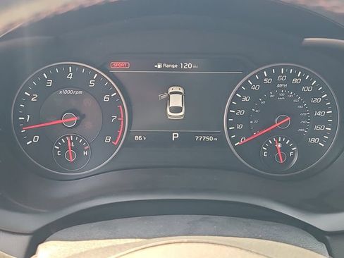 Used 2018 Kia Stinger GT2 AWD/4WD image 24