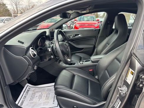 Used 2019 Mercedes-Benz CLA 250 CLA 250 image 17