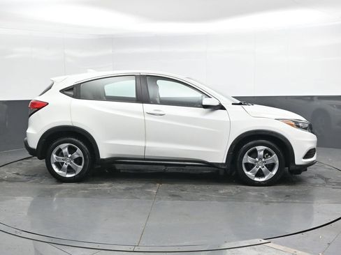 Used 2022 Honda HR-V LX image 3