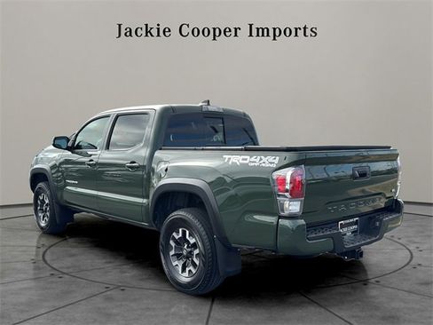 Used 2021 Toyota Tacoma TRD Off-Road image 3
