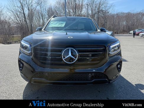 New 2026 Mercedes-Benz GLB 250 4MATIC image 3