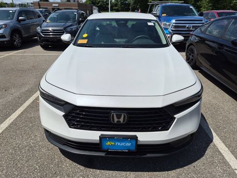Certified 2024 Honda Accord LX image 6