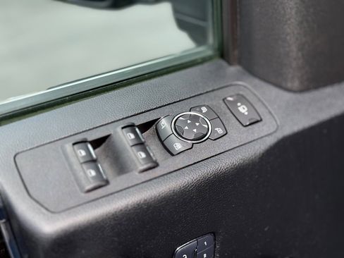 Used 2018 Ford F250 Platinum w/ Platinum Ultimate Package image 15