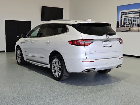 Used 2021 Buick Enclave Avenir w/ Avenir Technology Package AWD/4WD image 6