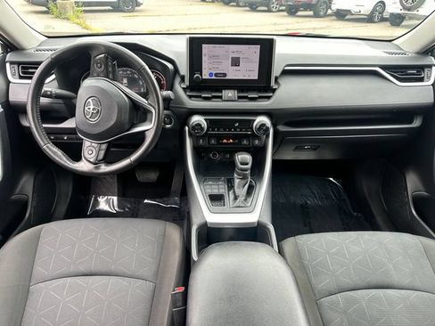 Used 2025 Toyota RAV4 XLE w/ Weather Package AWD/4WD image 20