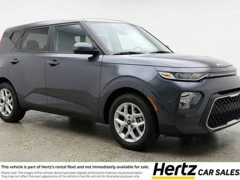 Used 2025 Kia Soul LX w/ LX Technology Package image 1