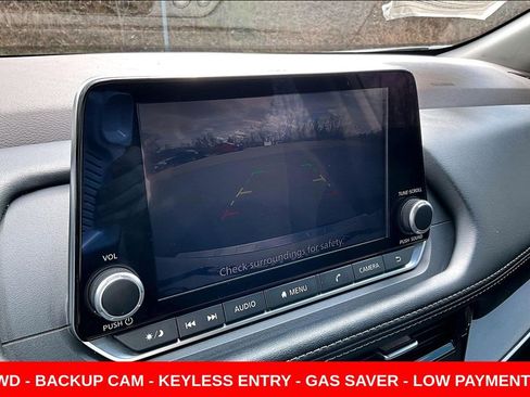 Used 2023 Nissan Rogue SV image 14