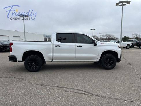 Used 2020 Chevrolet Silverado 1500 LT Trail Boss AWD/4WD image 8