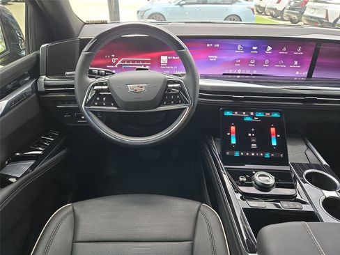 Certified 2025 Cadillac Escalade Sport AWD/4WD image 14