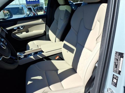 New 2026 Volvo XC90 B6 Plus w/ Protection Package Premier image 17